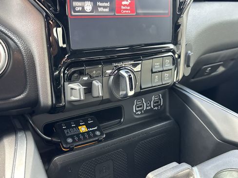 Used 2021 RAM 1500 Laramie AWD/4WD image 21