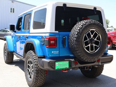 New 2026 Jeep Wrangler Unlimited Rubicon w/ Whitecap Package AWD/4WD image 3