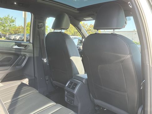 Used 2023 Volkswagen Tiguan SE R-Line FWD image 17