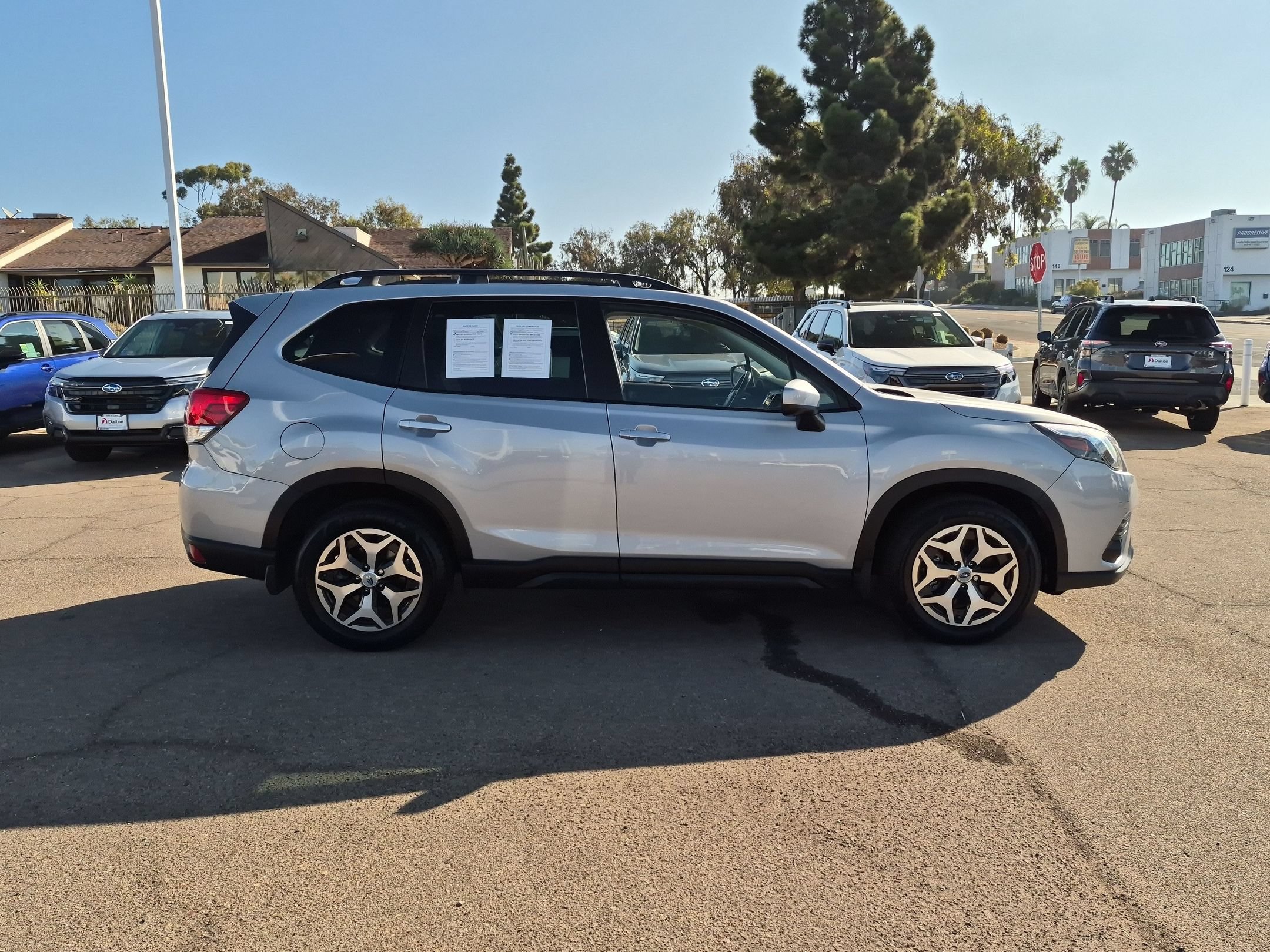 Certified 2022 Subaru Forester Premium w/ Popular Package #1 AWD/4WD image 5