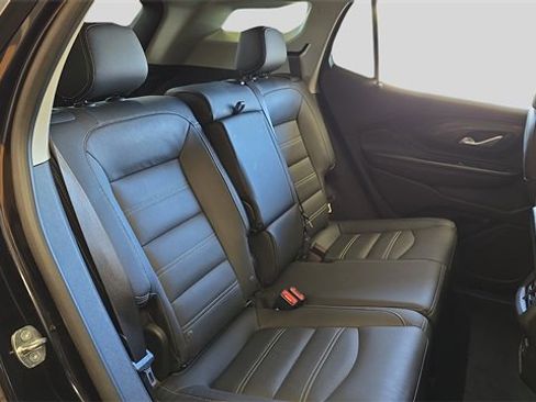 Used 2023 GMC Terrain Denali image 17