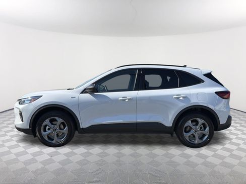 Used 2025 Ford Escape ST-Line AWD/4WD image 13