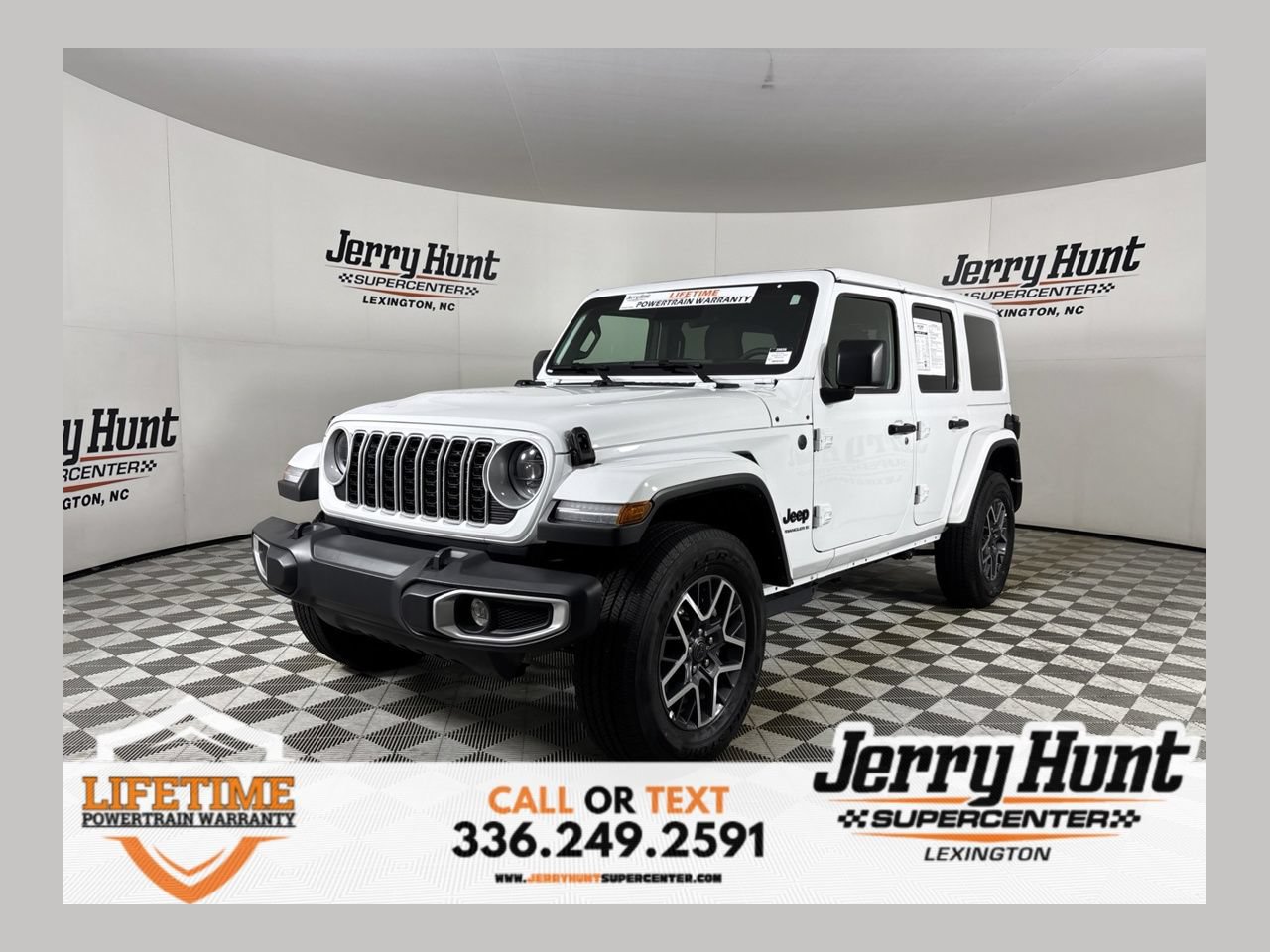 Used 2026 Jeep Wrangler Unlimited Sahara AWD/4WD image 1