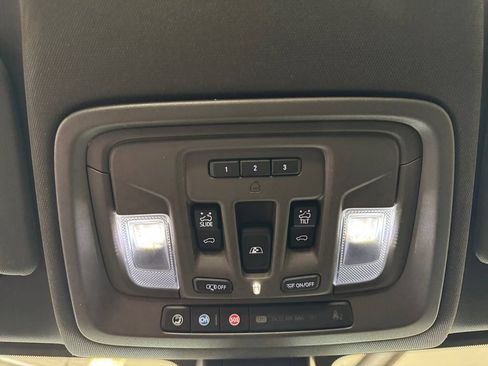 Used 2023 GMC Sierra 2500 Denali w/ Denali Ultimate Package AWD/4WD image 21