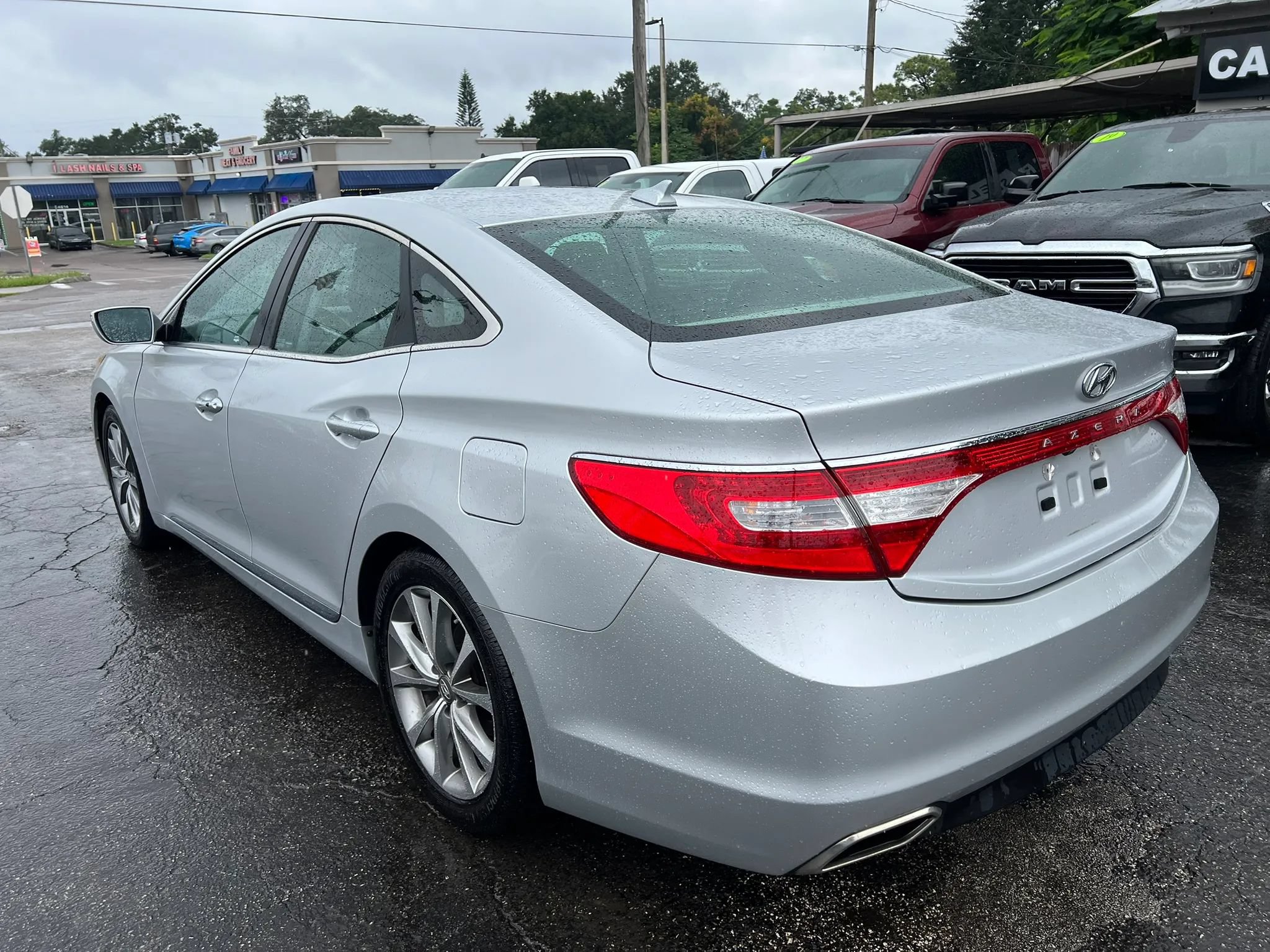 Used 2017 Hyundai Azera FWD image 7