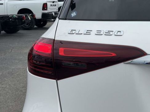 Used 2024 Mercedes-Benz GLE 350 GLE 350 w/ 3rd Row Seat Package image 10