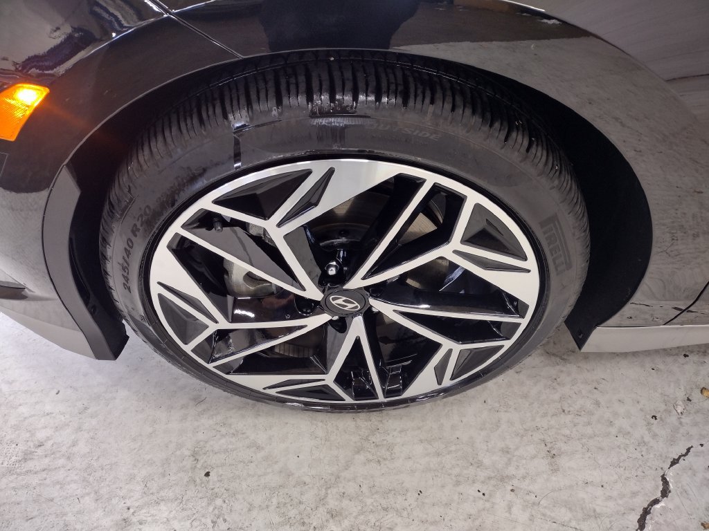 Certified 2023 Hyundai Ioniq 6 SEL AWD/4WD image 7