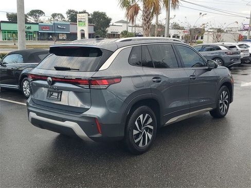 Certified 2025 Volkswagen Tiguan S image 4