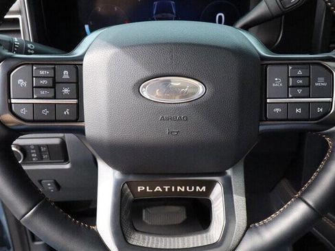 Used 2023 Ford F350 Platinum image 21