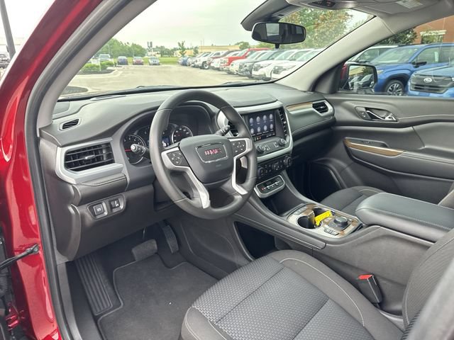 Used 2023 GMC Acadia SLE w/ Driver Convenience Package FWD image 10