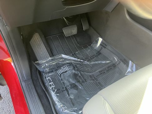Used 2024 Honda CR-V EX-L image 18