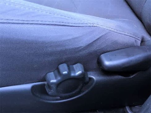 Used 2019 Toyota Tacoma TRD Sport image 17