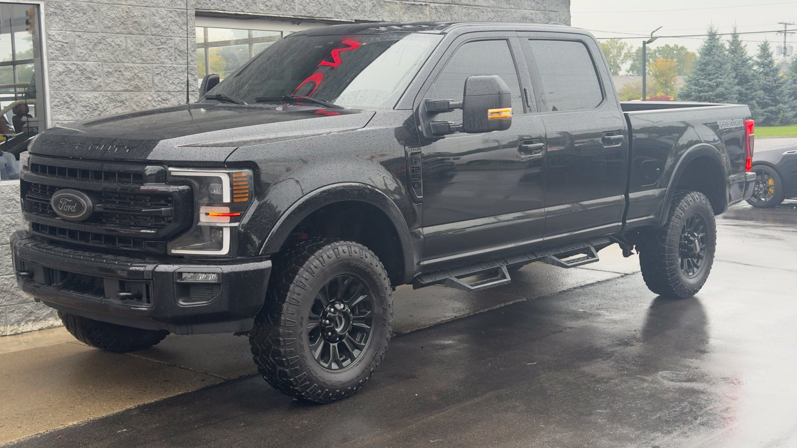 Used 2022 Ford F250 Lariat w/ Tremor Off-Road Package AWD/4WD image 1