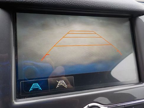 Used 2018 Chevrolet Cruze LT image 16