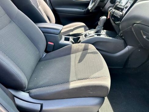 Used 2018 Nissan Rogue Sport S w/ S Appearance Package FWD image 22