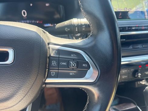 Used 2022 Jeep Compass High Altitude AWD/4WD image 12