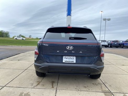 Used 2025 Hyundai Kona SEL FWD image 6