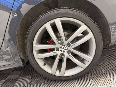 Used 2018 Volkswagen Passat 2.0T R-Line image 39