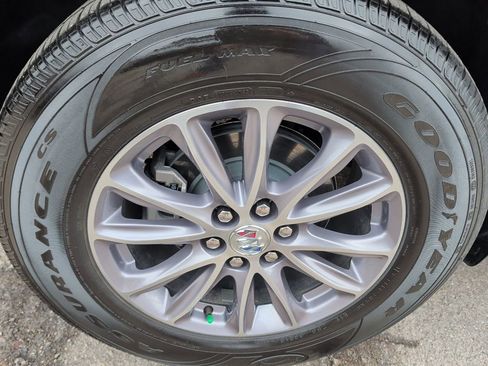 Certified 2024 Buick Enclave Essence w/ Technology Package image 9