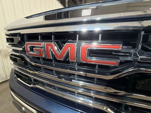 Used 2022 GMC Sierra 1500 SLT w/ SLT Premium Plus Package image 31