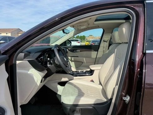 Used 2023 Buick Envision Avenir FWD image 9