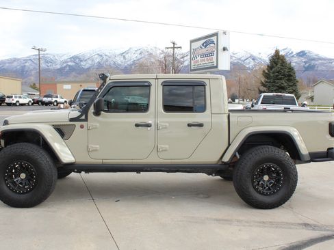 Used 2020 Jeep Gladiator Rubicon image 34