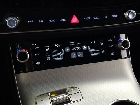 New 2026 Genesis GV70 2.5T Sport Prestige AWD/4WD image 26