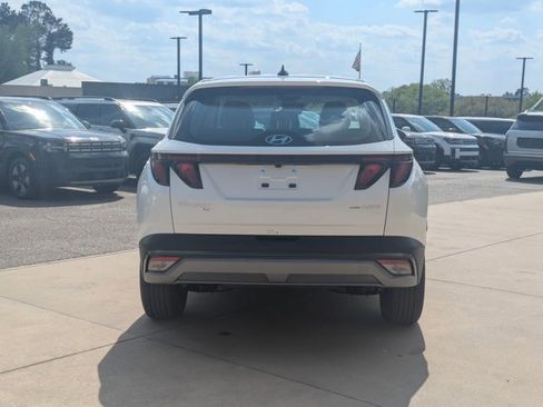 New 2026 Hyundai Tucson Blue SE image 8