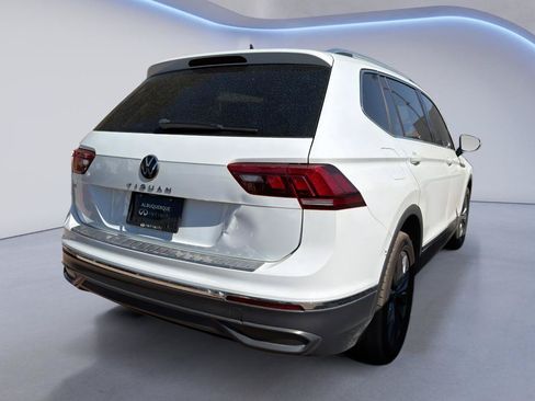 Used 2022 Volkswagen Tiguan SE FWD image 4