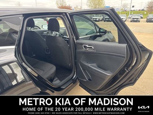 Used 2023 Kia Sportage LX AWD/4WD image 31