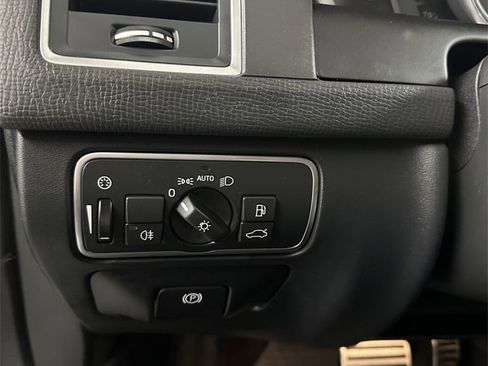 Used 2017 Volvo XC60 T6 R-Design w/ Climate Package image 16