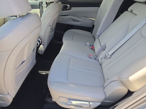 New 2026 Kia Sorento S image 16