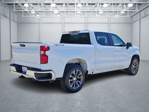 Certified 2024 Chevrolet Silverado 1500 LT AWD/4WD image 5
