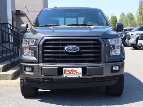 Used 2016 Ford F150 XLT w/ Equipment Group 302A Luxury AWD/4WD image 4