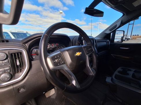Used 2023 Chevrolet Silverado 2500 LT w/ Convenience Package image 10