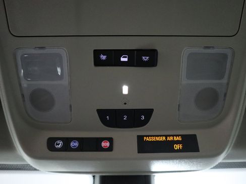 Used 2020 Buick Envision Essence image 32