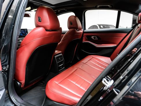 Used 2024 BMW 330i xDrive Sedan w/ Premium Package image 42