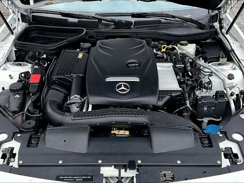 Used 2016 Mercedes-Benz SLK 300 image 27