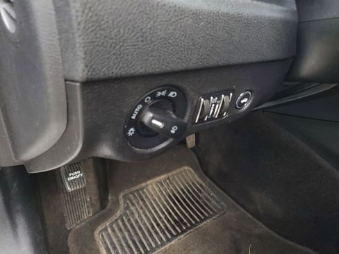 Used 2012 Chrysler 300 Limited image 15