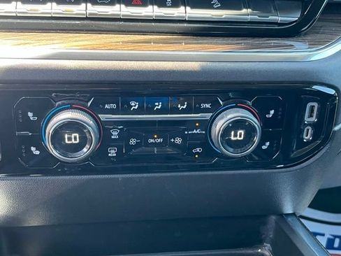 Used 2022 Chevrolet Silverado 1500 LT Trail Boss w/ Protection Package AWD/4WD image 38