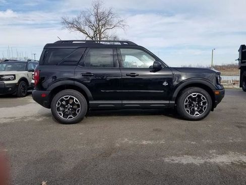 New 2025 Ford Bronco Sport Outer Banks w/ Outer Banks Tech Package+ AWD/4WD image 2