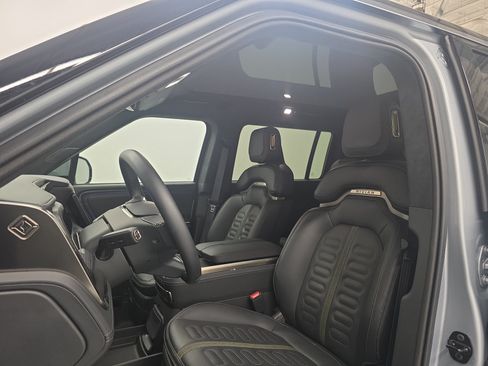 Used 2024 Rivian R1S Adventure Quad AWD/4WD image 20