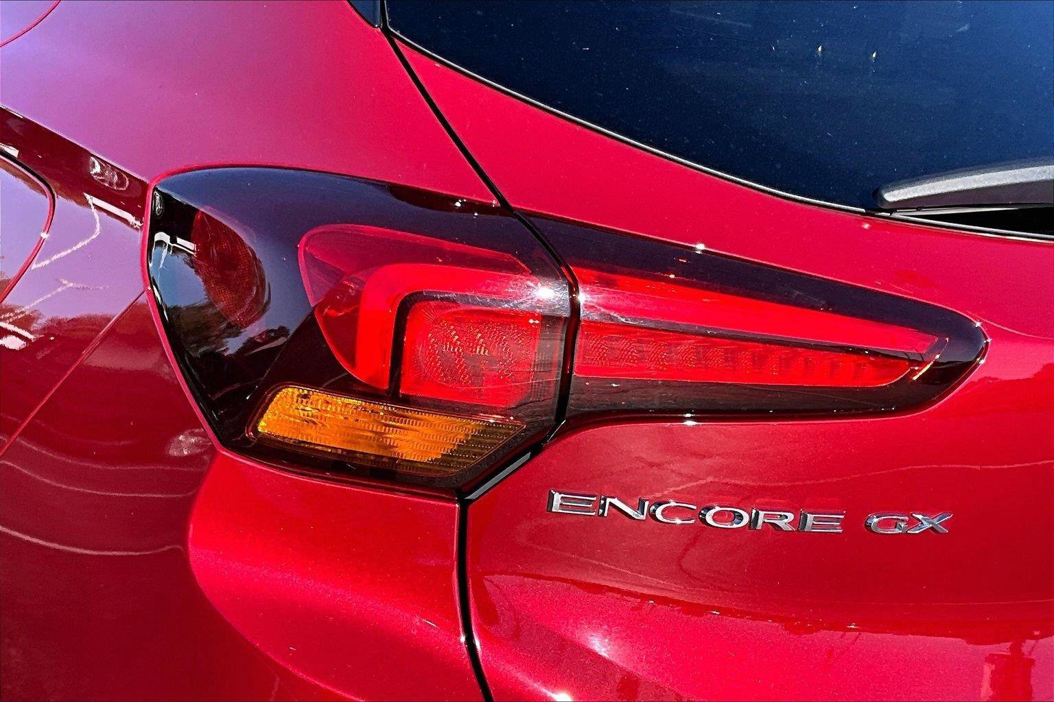 Used 2020 Buick Encore GX Essence FWD image 30