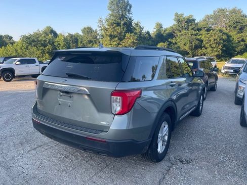 Used 2020 Ford Explorer XLT w/ Comfort Package AWD/4WD image 2