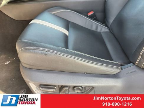 Used 2025 Toyota Camry SE image 25