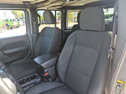 Used 2021 Jeep Wrangler Unlimited Sport AWD/4WD image 19