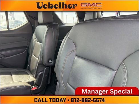 Used 2023 Chevrolet Traverse LT AWD/4WD image 19