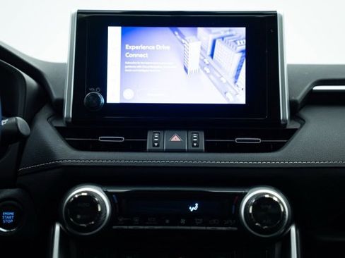 Used 2023 Toyota RAV4 XLE Premium image 17