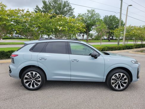 New 2026 Audi Q3 quattro 2.0T AWD/4WD image 3