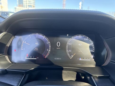 Used 2023 Jeep Grand Cherokee L Limited image 17